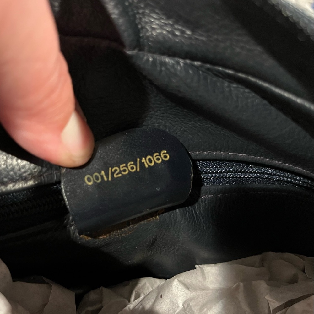 Gucci Vintage Navy Crossbody - Picture 15 of 16